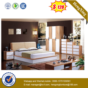 Latest Design Big Room Furniture Leather Bed with Cushion 