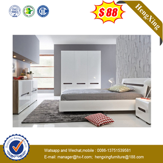 Modern Fabric Bed Bedroom Furniture Double Bed with Buttons Wood 