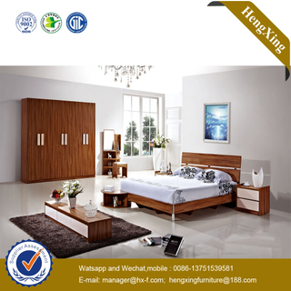 Wholesale Classic Design MDF Wooden Hotel Bedroom Set Furniture Queen Size Bedroom King Double Bed with Cabinet